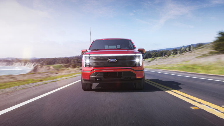 Ford F-150 Lightning é eleita Picape do Ano 2023 da América do Norte