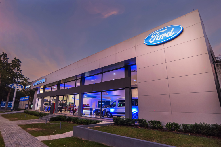 Ford renova concessionárias no Brasil com novo modelo global