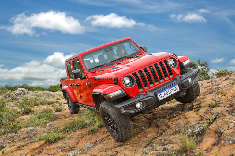 Jeep Gladiator, a picape mais off-road a venda do Brasil