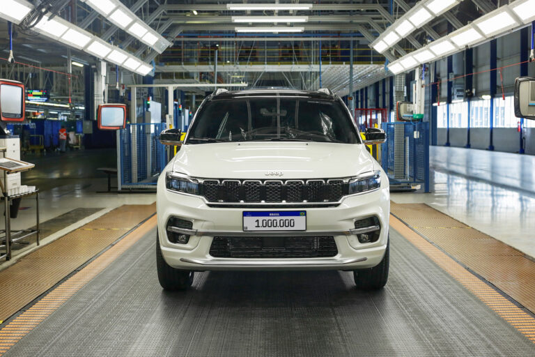 Jeep comemora 1 milhão de unidades fabricadas em Goiana