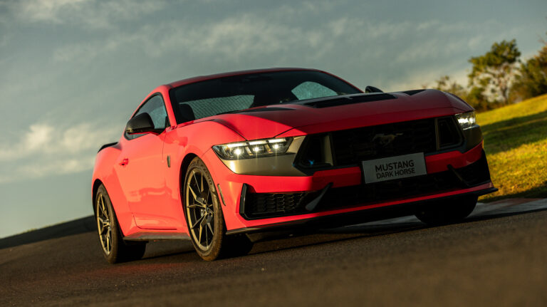 Ford Mustang Dark Horse no Brasil