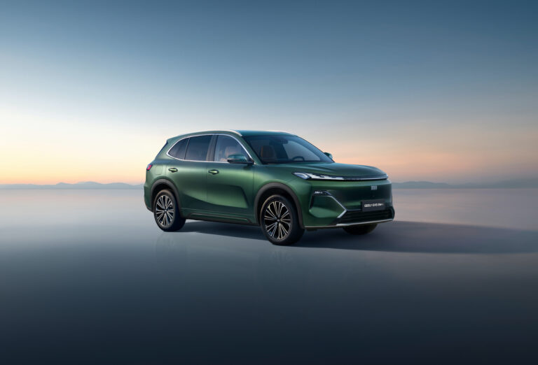 SALÃO DE SÃO PAULO – Geely EX5 EM-i será o primeiro modelo produzido no Brasil