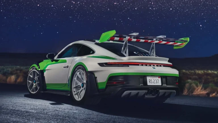 Porsche transforma Woody, Jessie e Buzz Lightyear em carros reais e o resultado é simplesmente espetacular